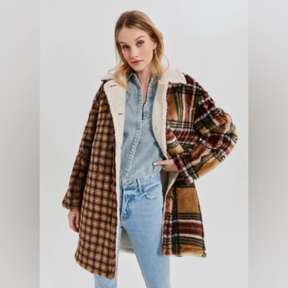 Something Navy Plaid Coat - Picture 4 of 4